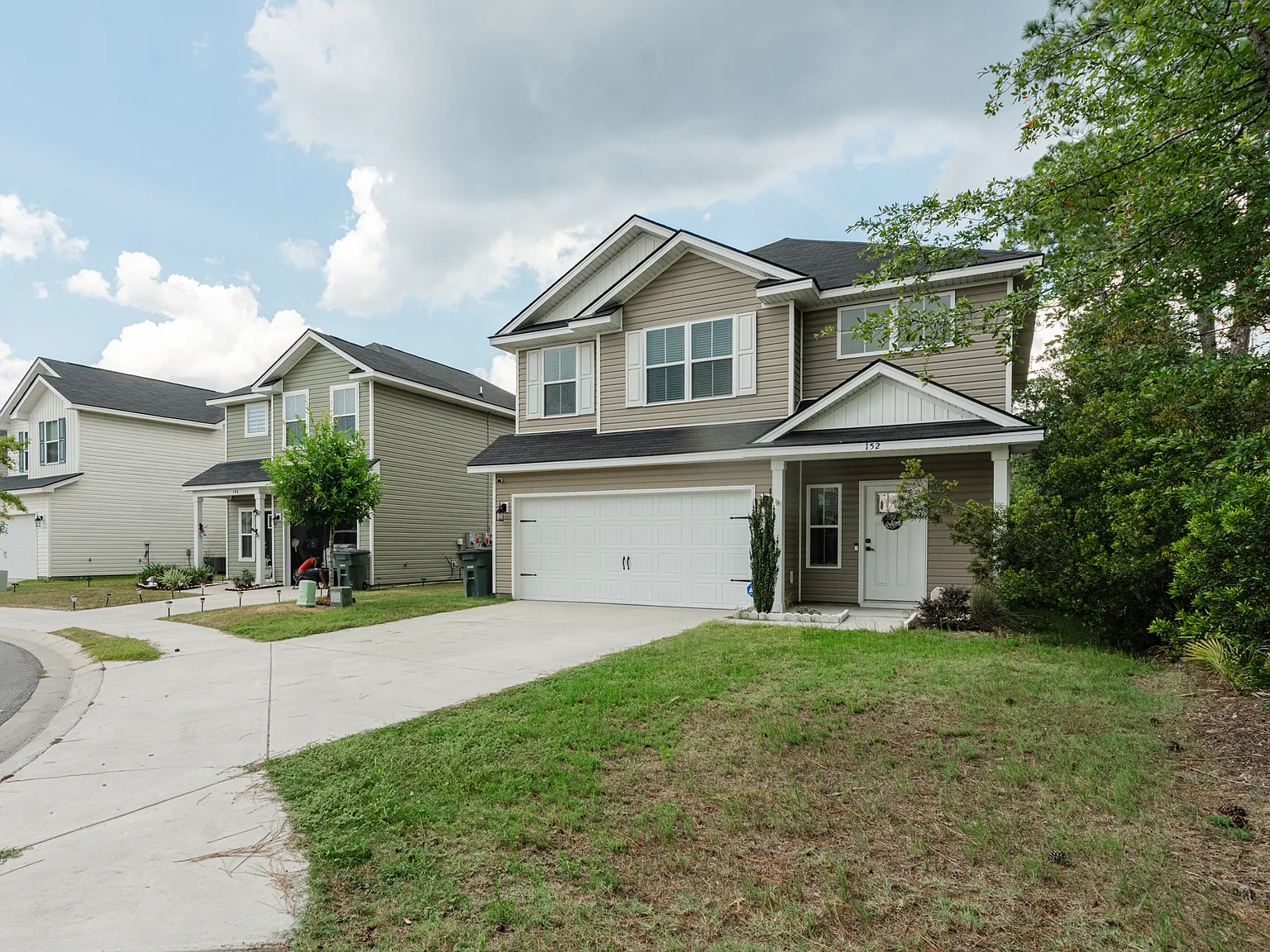 152 Centennial Court - 1 — Photo 3