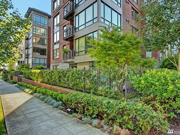 4th image of 4547 8th Ave NE APT 408