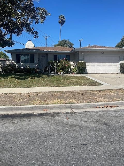 2nd image of 15 Saint Francis Way