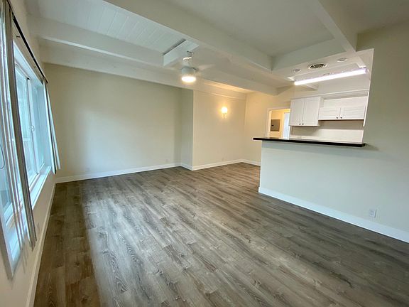 2nd image of 3102 S Canfield Ave APT 8