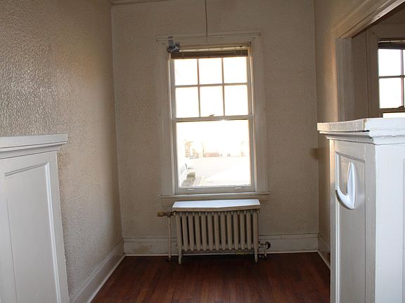 5th image of 403 N 4th St #11129098