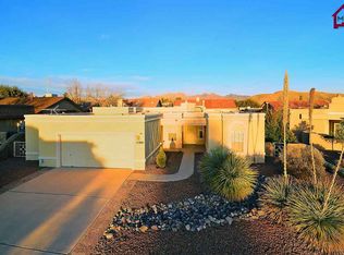 1654 Thunderbird St, Las Cruces, NM 88011