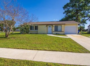 1003 Schumann Dr, Sebastian, FL 32958