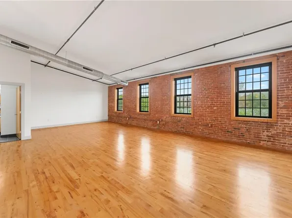 75 Eagle St Suite 3B, Providence, RI 02909