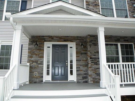 Roosevelt%20Pretty%20Covered%20Porch.jpg