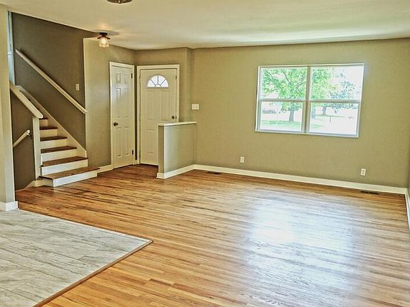 4th image of 1206 Oster Dr NW