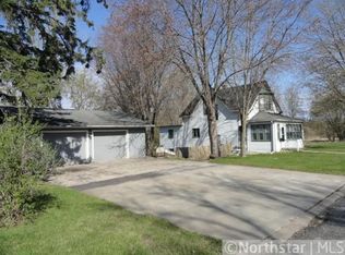402 SE 12th St, Brainerd, MN 56401