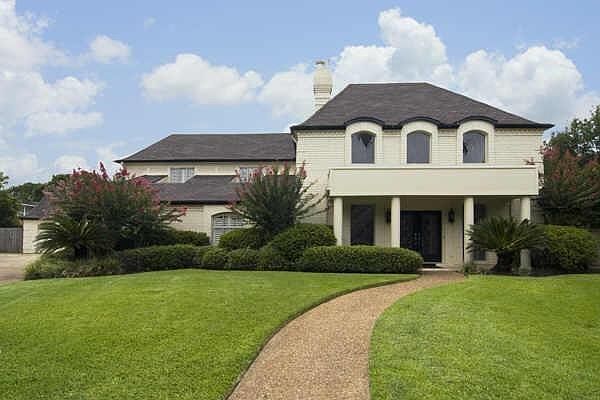 1st image of 2702 Bristol Ct