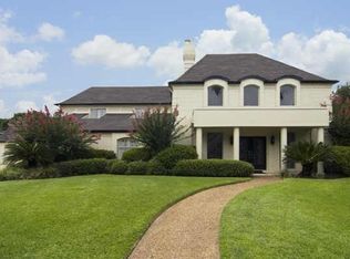 2702 Bristol Ct, Sugar Land, TX 77478