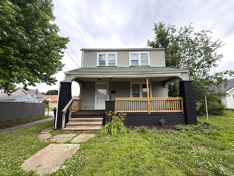 3311 12th St SW — Photo 1