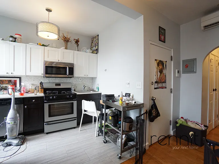 17-34 Menahan St #3F — Photo 6
