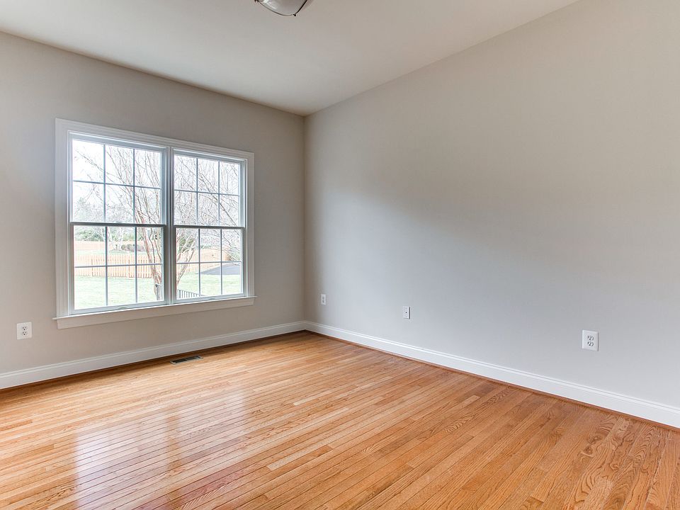 1st image of 5563 Lone Eagle Ct