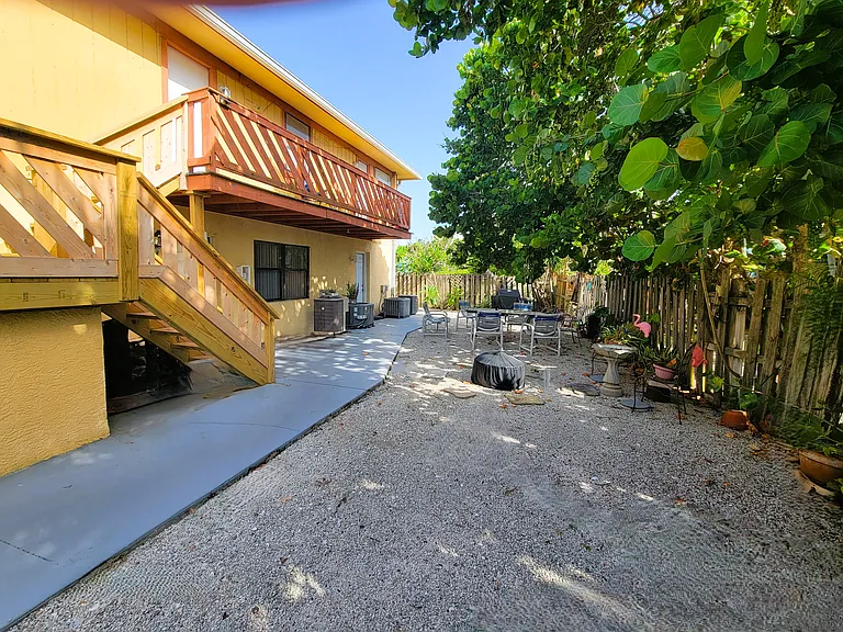 307 S Ocean Dr #B — Photo 20
