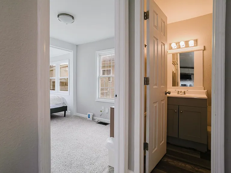 810 Somerset Ave — Photo 10