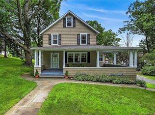 44 Daniels Farm Rd, Trumbull, CT 06611