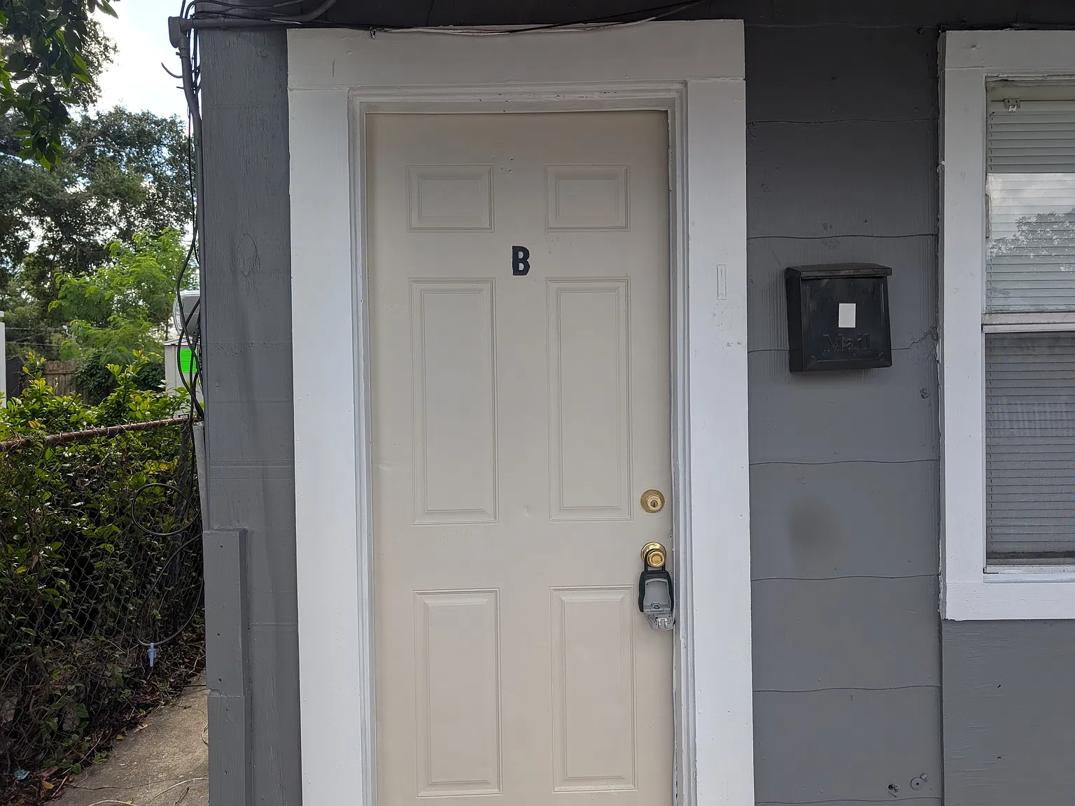 415 E Floribraska Ave — Photo 1