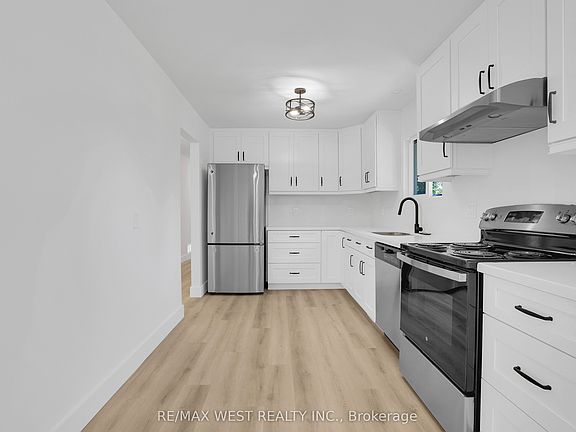 3rd image of 571 High St