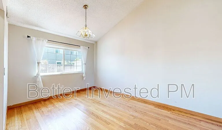 848 Sprucewood Ct — Photo 27