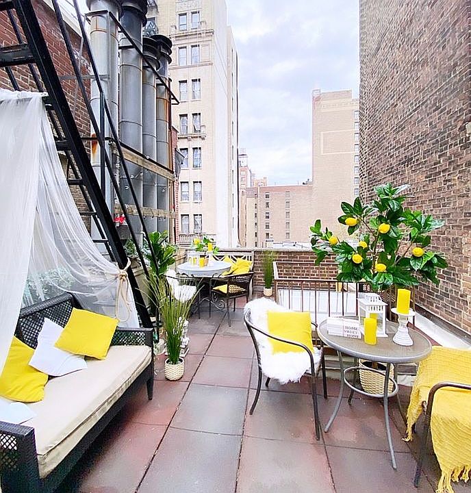 1st image of 258 W 99th St Unit Penthouse 4