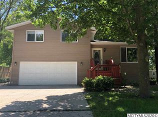 675 15th St NE, Mason City, IA 50401