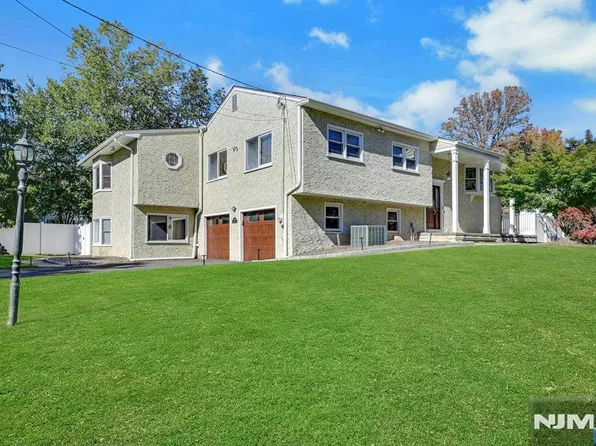 505 Fordham Place, Paramus, NJ 07652