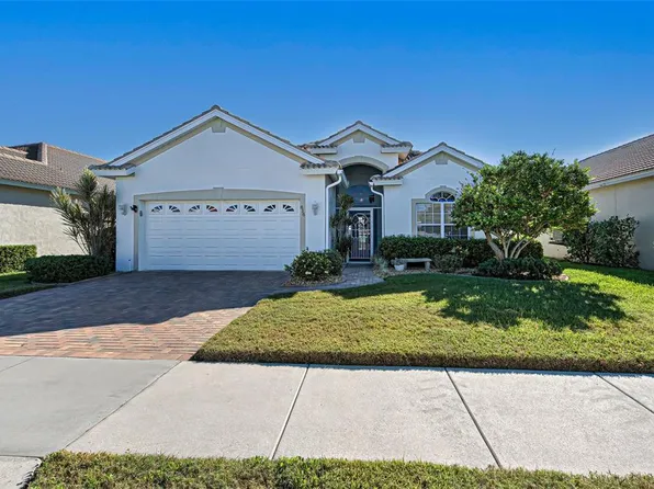 816 Derbyshire Dr, Venice, FL 34285