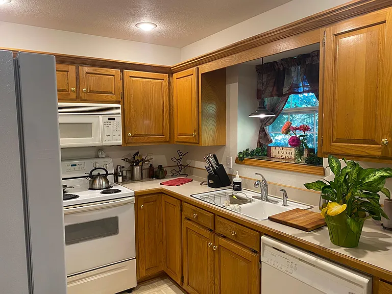 1857 S Fairway Ave — Photo 9