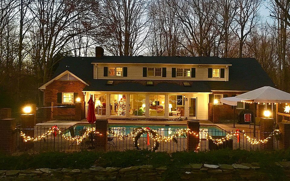 2nd image of 4250 Woodhill Dr