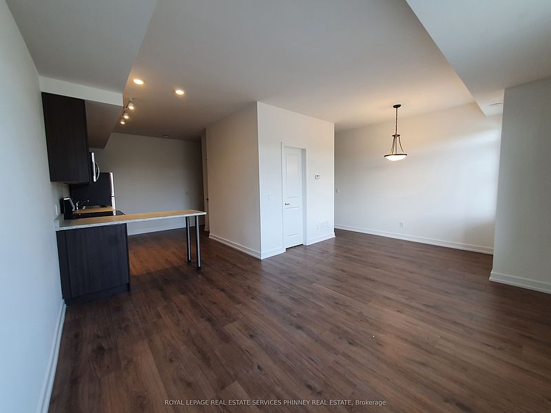 Oakville Townhouse for rent - 2 Bedrooms — photo 2