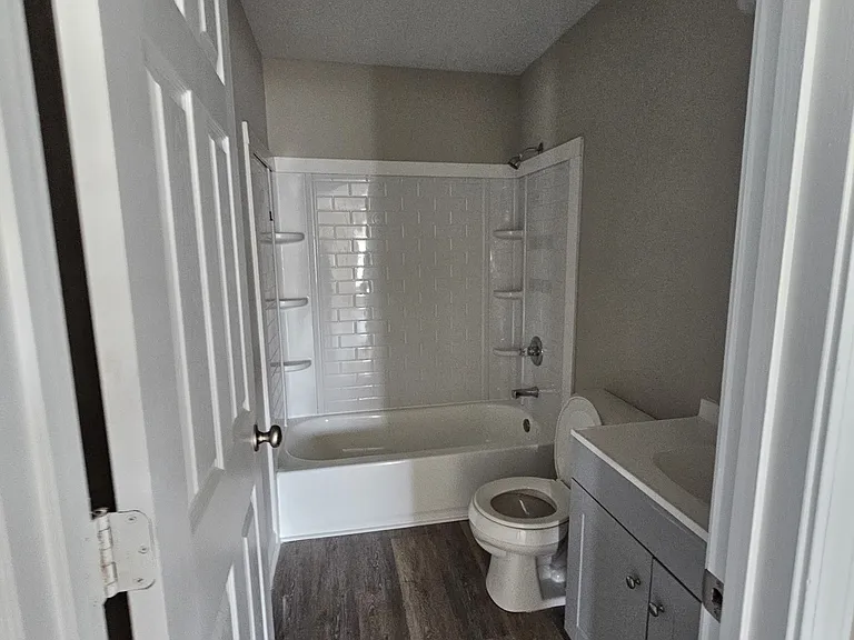 Grayson Apartments — Photo 14