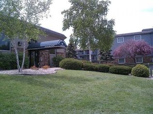 396 Labore Rd, Little Canada, MN 55117