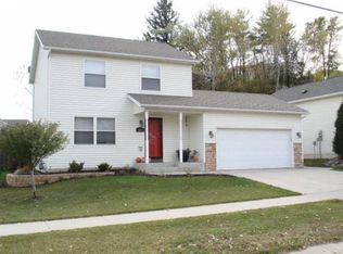 3266 7th St NW, Rochester, MN 55901