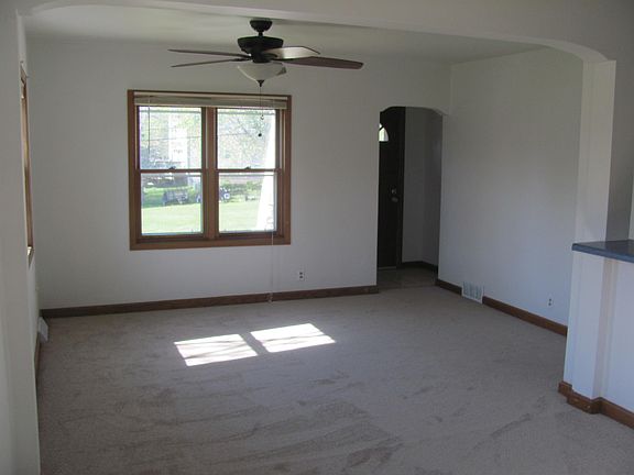 5th image of 3829 E Garden Pl