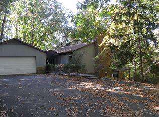 115 Falcon Dr, Charlottesville, VA 22901