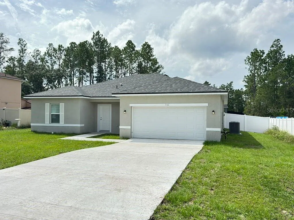 4 bed, 2.0 bath, 1696 sqft, $1,995 — Photo 2