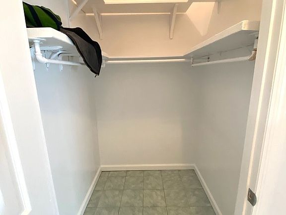 5th image of 89 Kingsland Ave #1A
