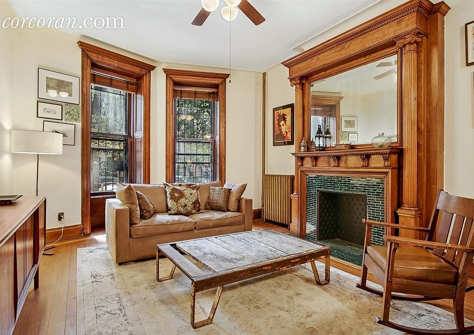 1st image of 207 Park Pl APT 1FW