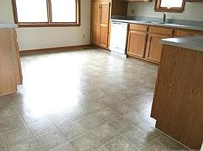 4th image of 10700 Highway 135 NE