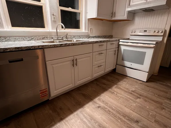 (undisclosed Address), Biddeford, ME 04005