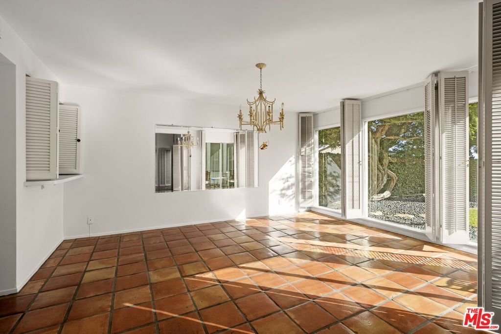 259 Quadro Vecchio Dr, Pacific Palisades, CA - More