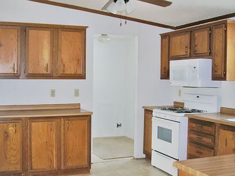 2nd image of 27 Spring Meadow Ct
