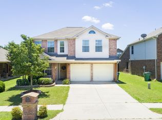 8708 Wagon Trl, Aubrey, TX 76227