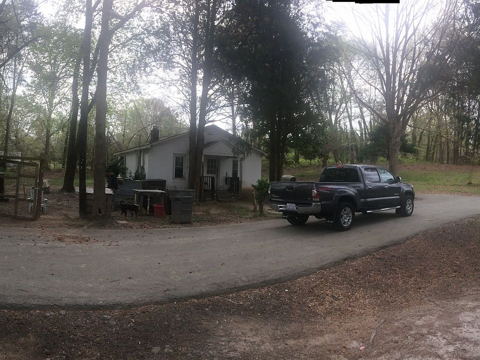 1st image of 115 Lee Cir