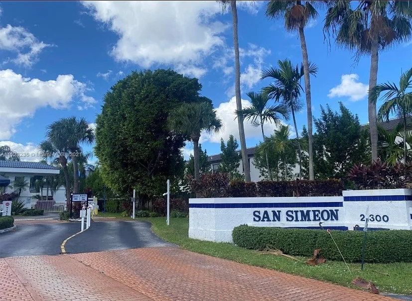 21300 San Simeon Way #O4