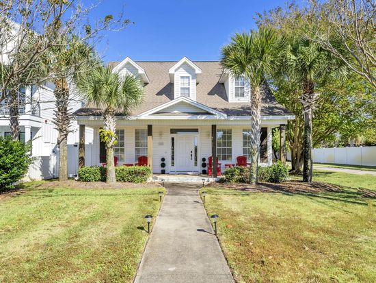 4555 Luke Ave, Destin, FL 32541