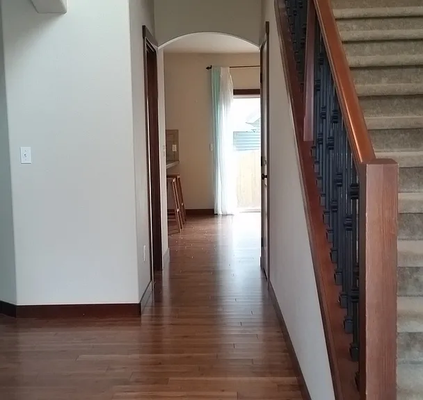 5601 NE 198th Pl — Photo 2