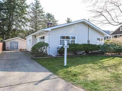 2139 Cedar St, Point Roberts, WA, 98281