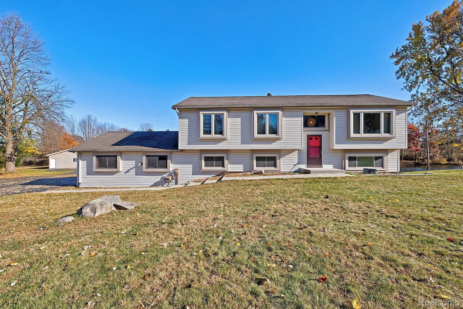 1600 Dunwoodie St photo 1