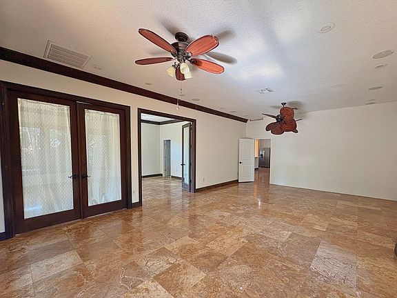 4th image of 1152 Lagoon Rd