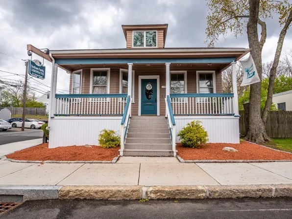 219 Bridge St, Dedham, MA 02026
